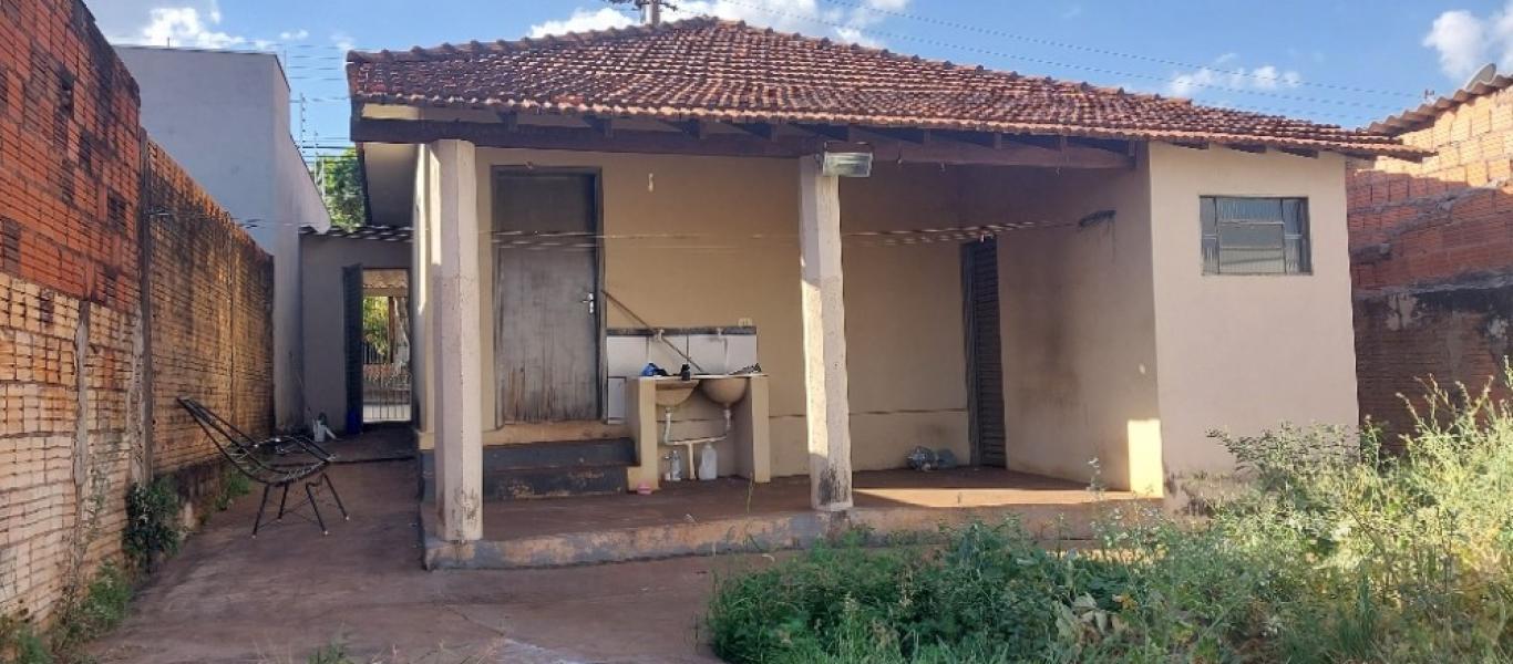 CASA NA Vila Adileta em Assis