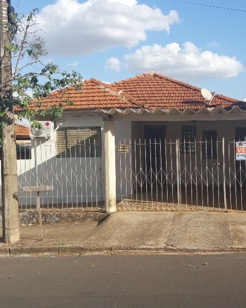 CASA NA Vila Adileta em Assis