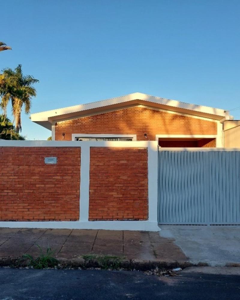 CASA NA VILA SANTA CECILIA em Assis