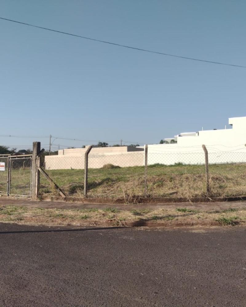 TERRENO NA Alto dos Ipês em Assis