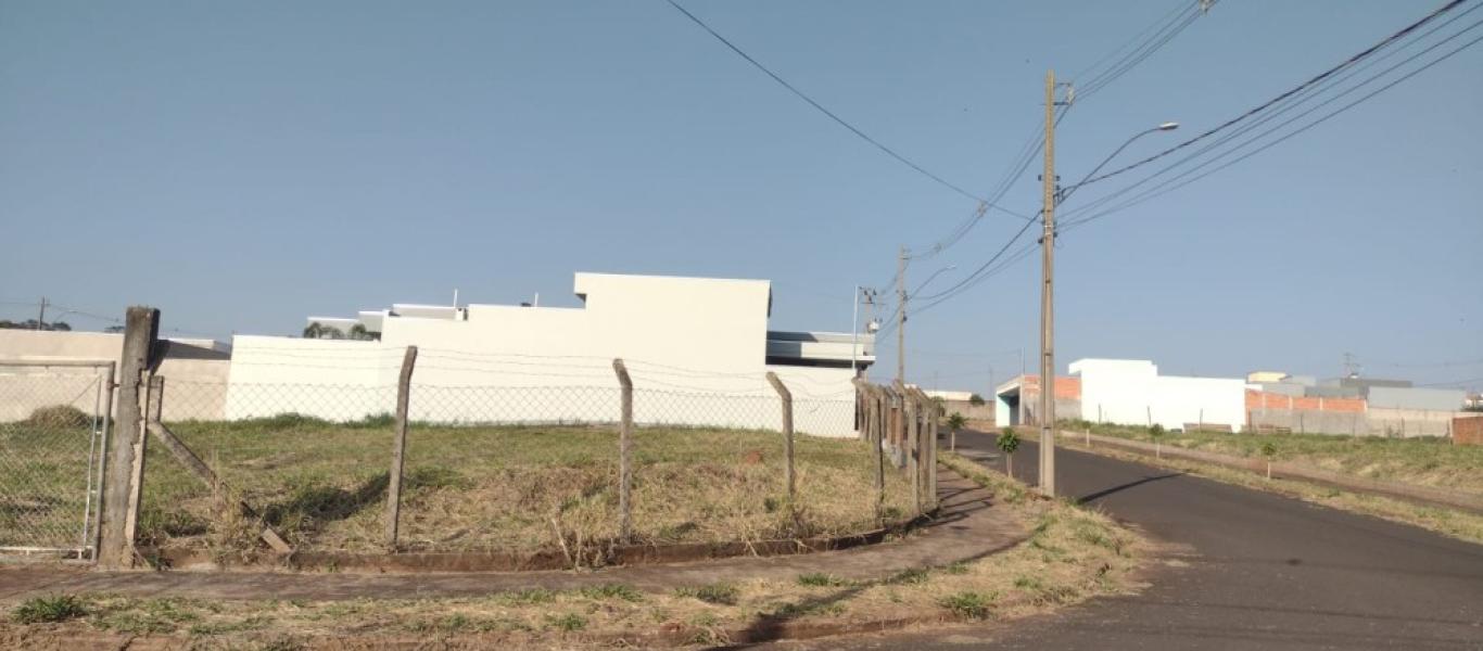 TERRENO NA Alto dos Ipês em Assis