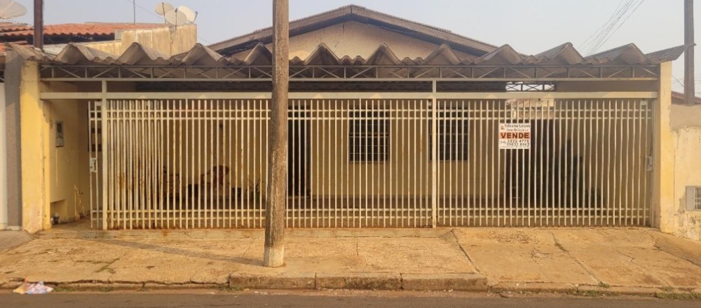 CASA NA Vila Ribeiro em Assis