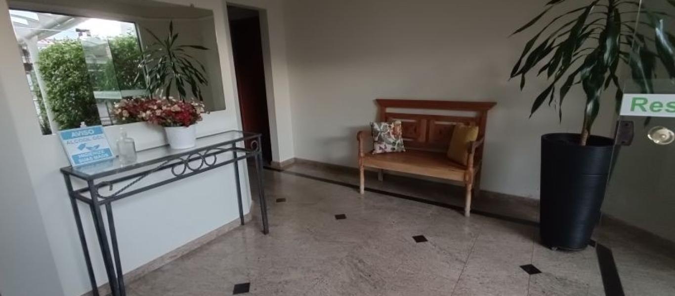 APARTAMENTO NA Centro em Assis