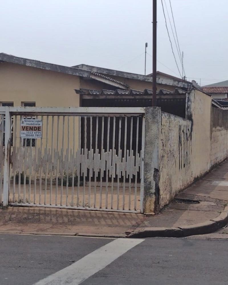 CASA NA Vila Santa Cecília em Assis