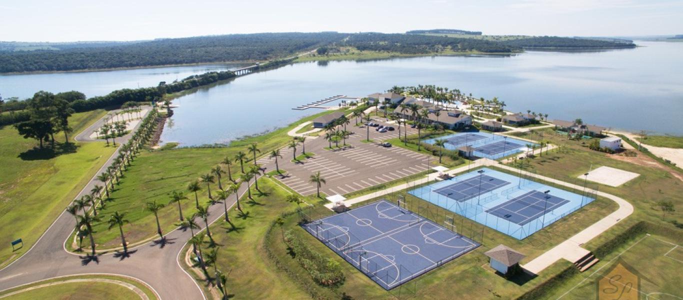 TERRENO NA Riviera de Santa Cristina II em Itaí