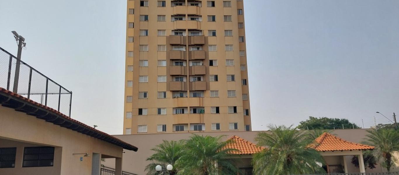 APARTAMENTO No Residencial Royal Park no Centro em Assis