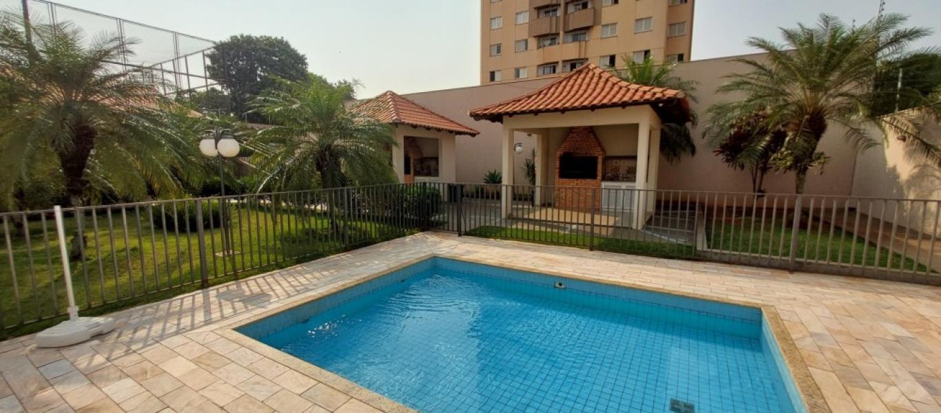 APARTAMENTO No Residencial Royal Park no Centro em Assis