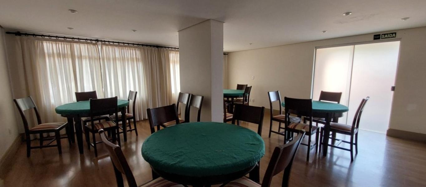 APARTAMENTO No Residencial Royal Park no Centro em Assis