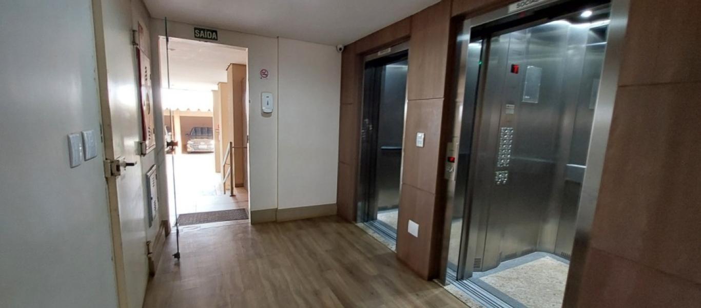 APARTAMENTO No Residencial Royal Park no Centro em Assis