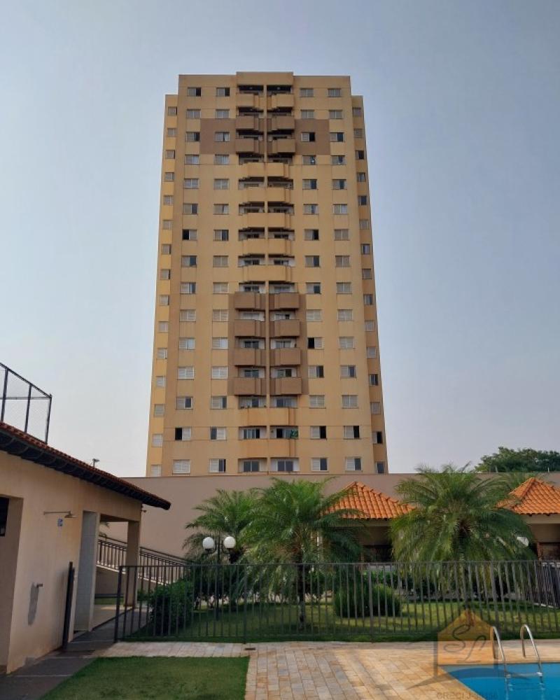 APARTAMENTO No Residencial Royal Park no Centro em Assis