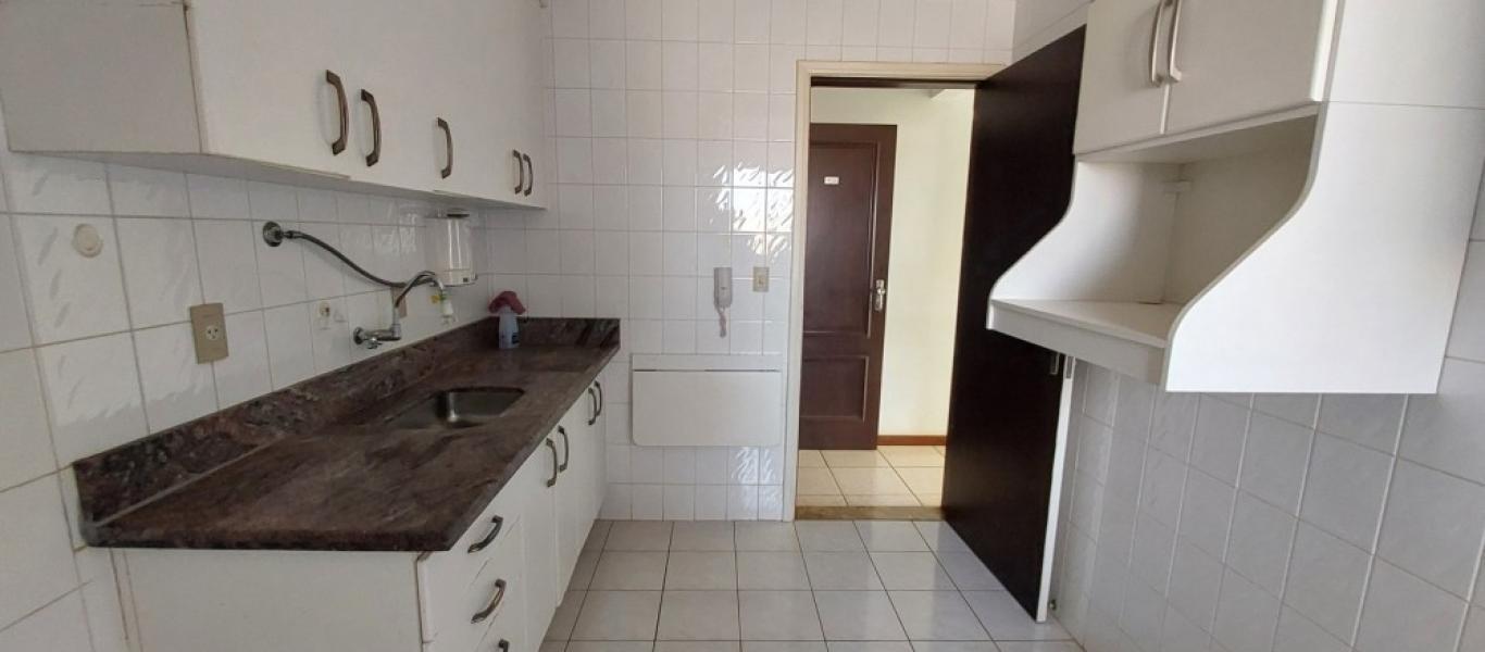 APARTAMENTO NA Centro em Assis