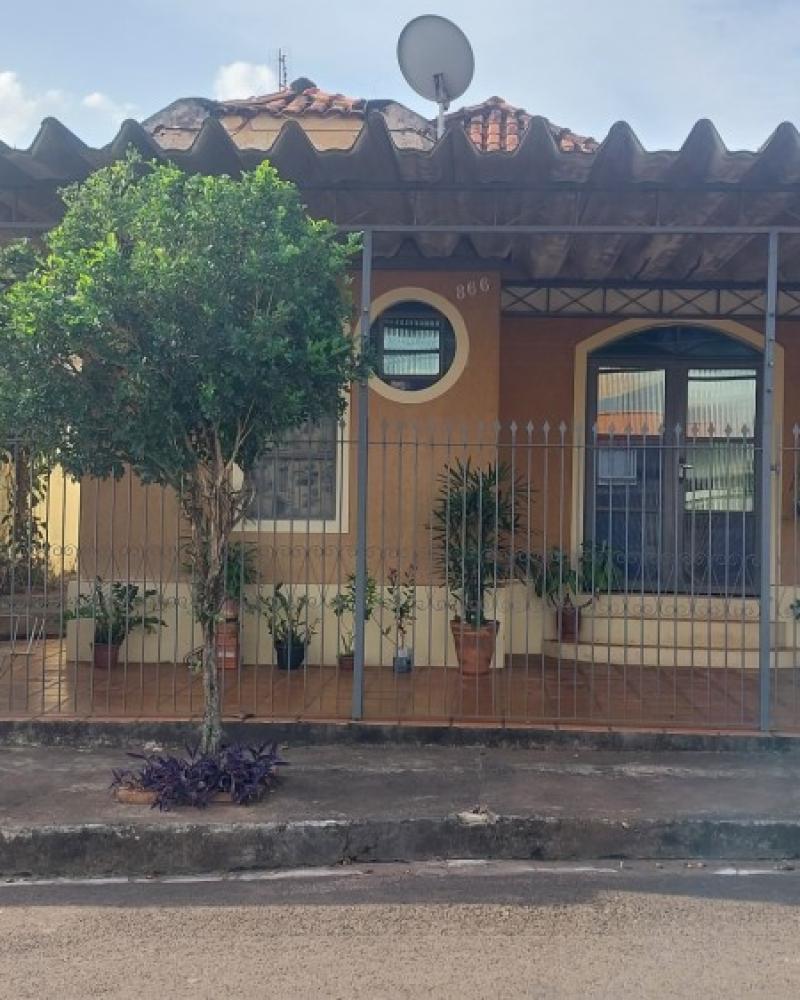 CASA NA Vila Ouro Verde em Assis