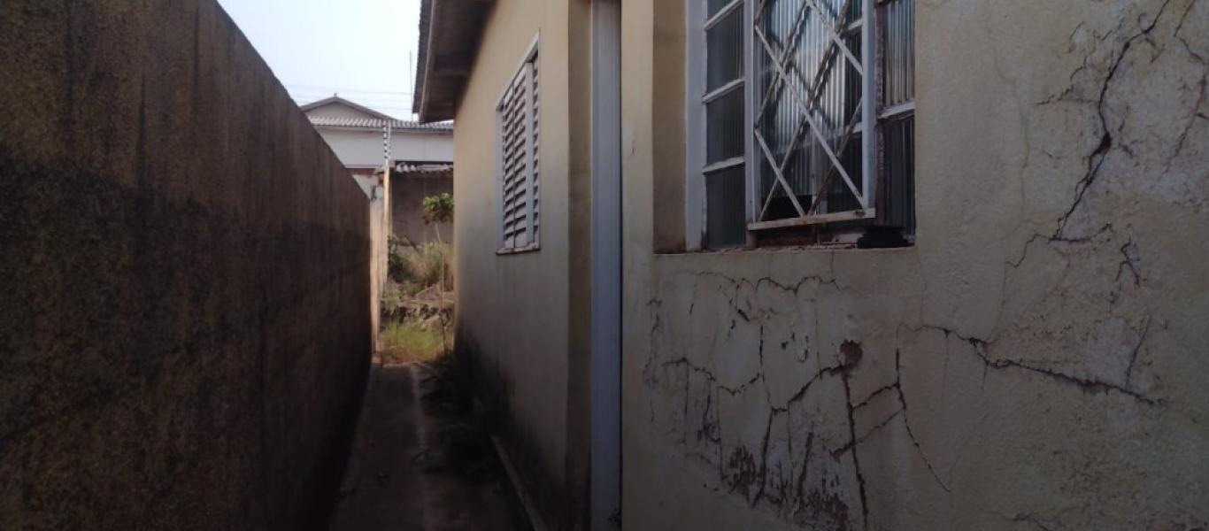 CASA NA Vila Santa Cecília em Assis