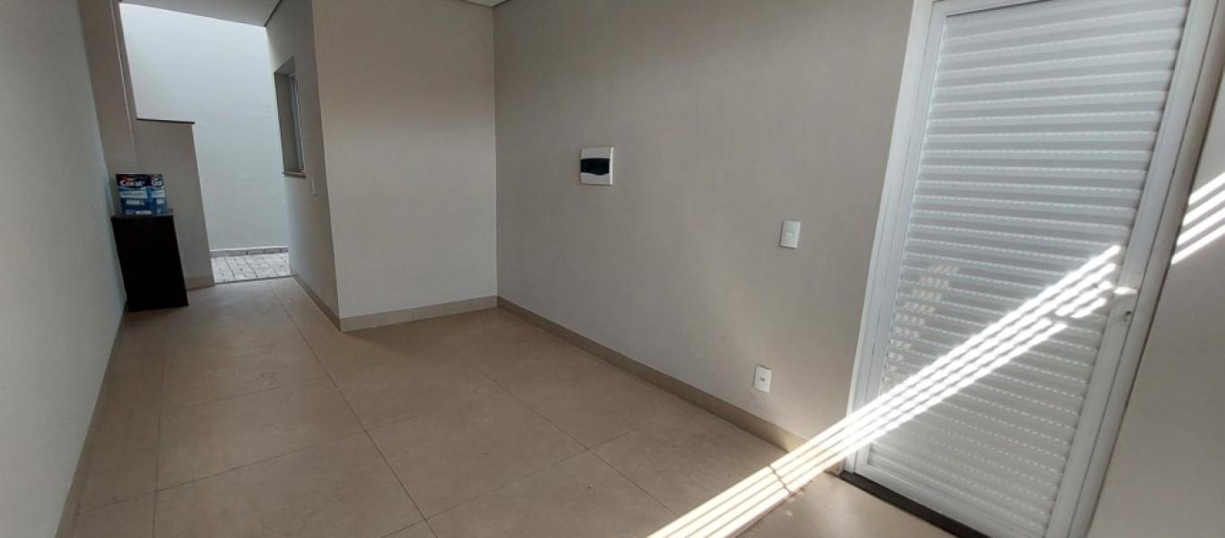 CASA NA Vila Tênis Clube em Assis