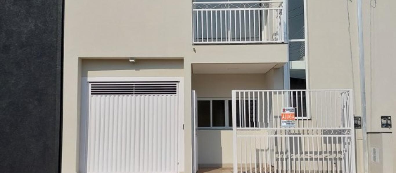 CASA NA Vila Tênis Clube em Assis