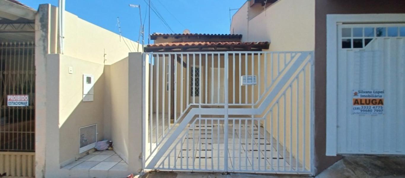 CASA NA Vila Tênis Clube  em Assis