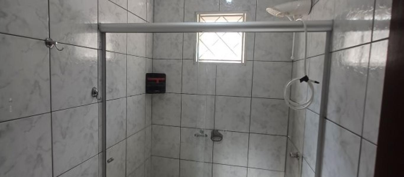 CASA NA Vila Tênis Clube  em Assis