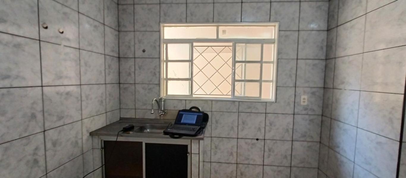 CASA NA Vila Tênis Clube  em Assis