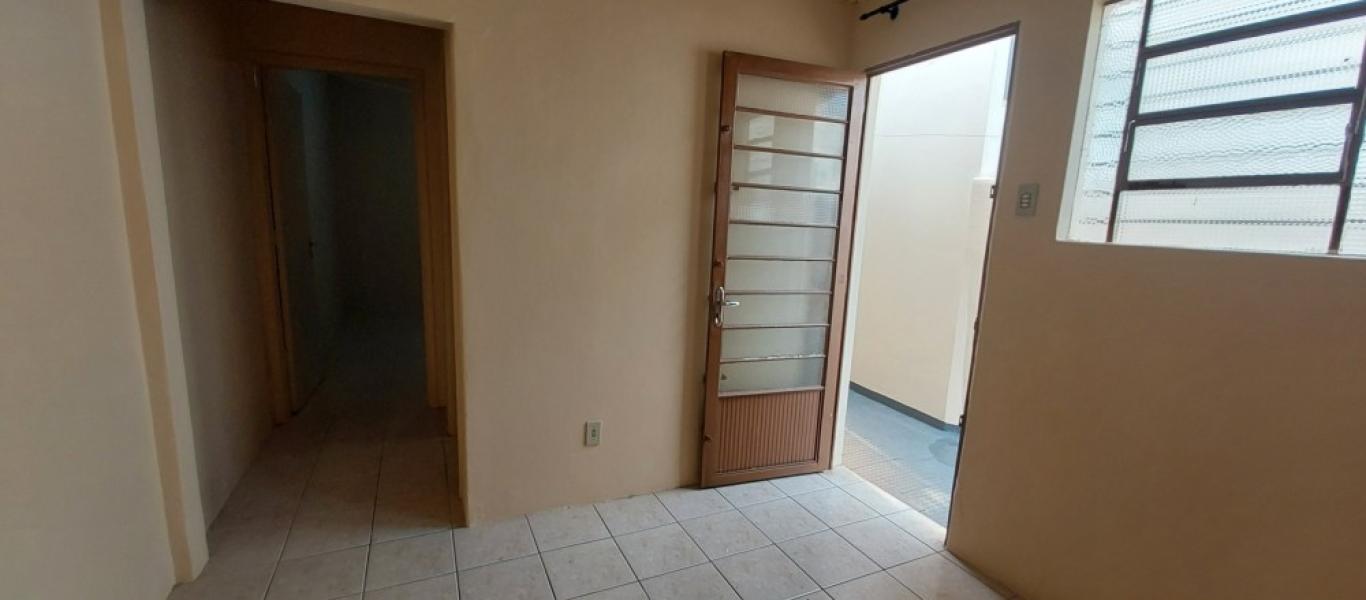 CASA NA Vila Tênis Clube em Assis
