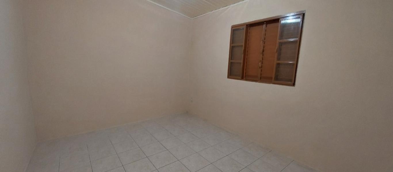 CASA NA Vila Tênis Clube em Assis