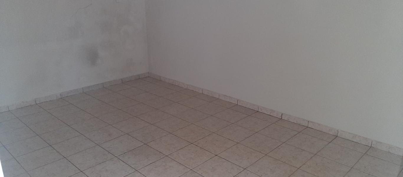 CASA em Cândido Mota