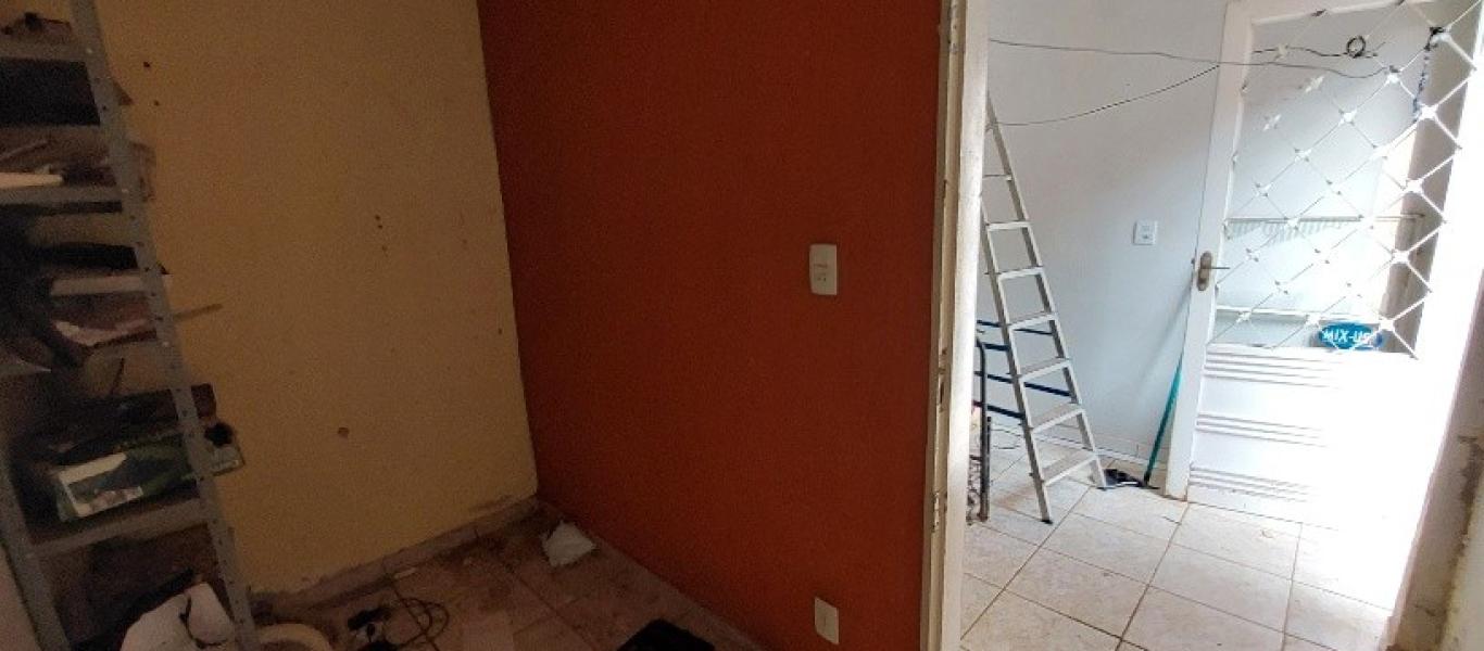 CASA NA COHAB DA RODOVIARIA em Assis