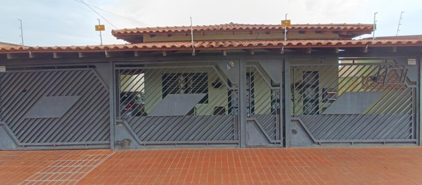 CASA NA Vila Carvalho em Assis