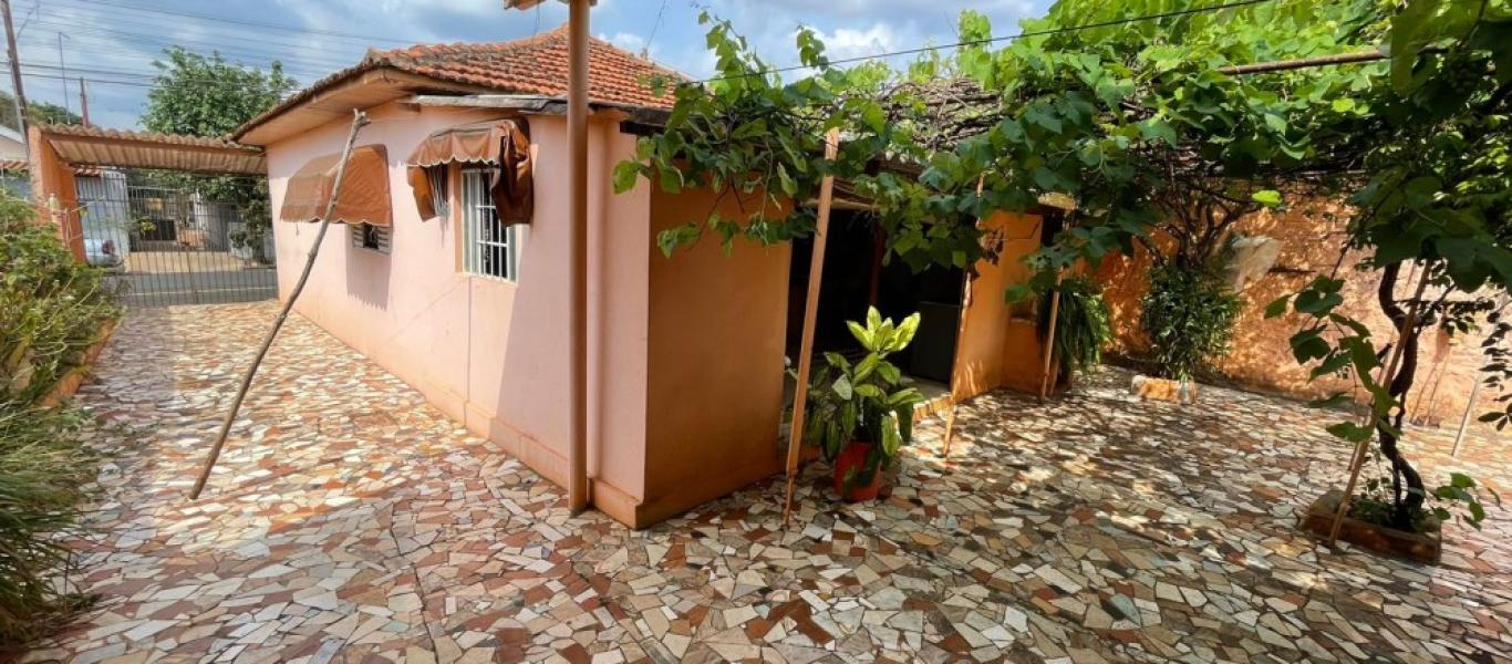 CASA NA VILA SOUZA em Assis