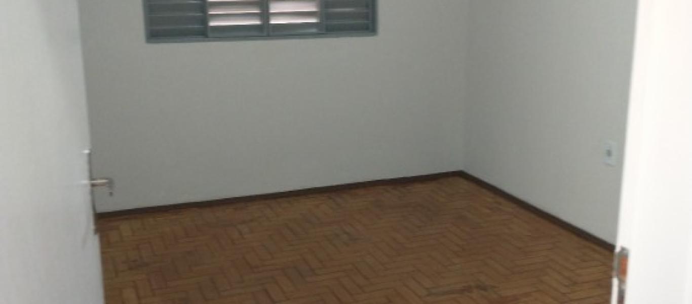 CASA NA Vila Xavier em Assis