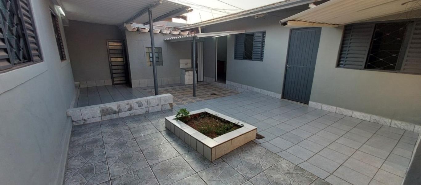 CASA NA Vila Rodrigues em Assis