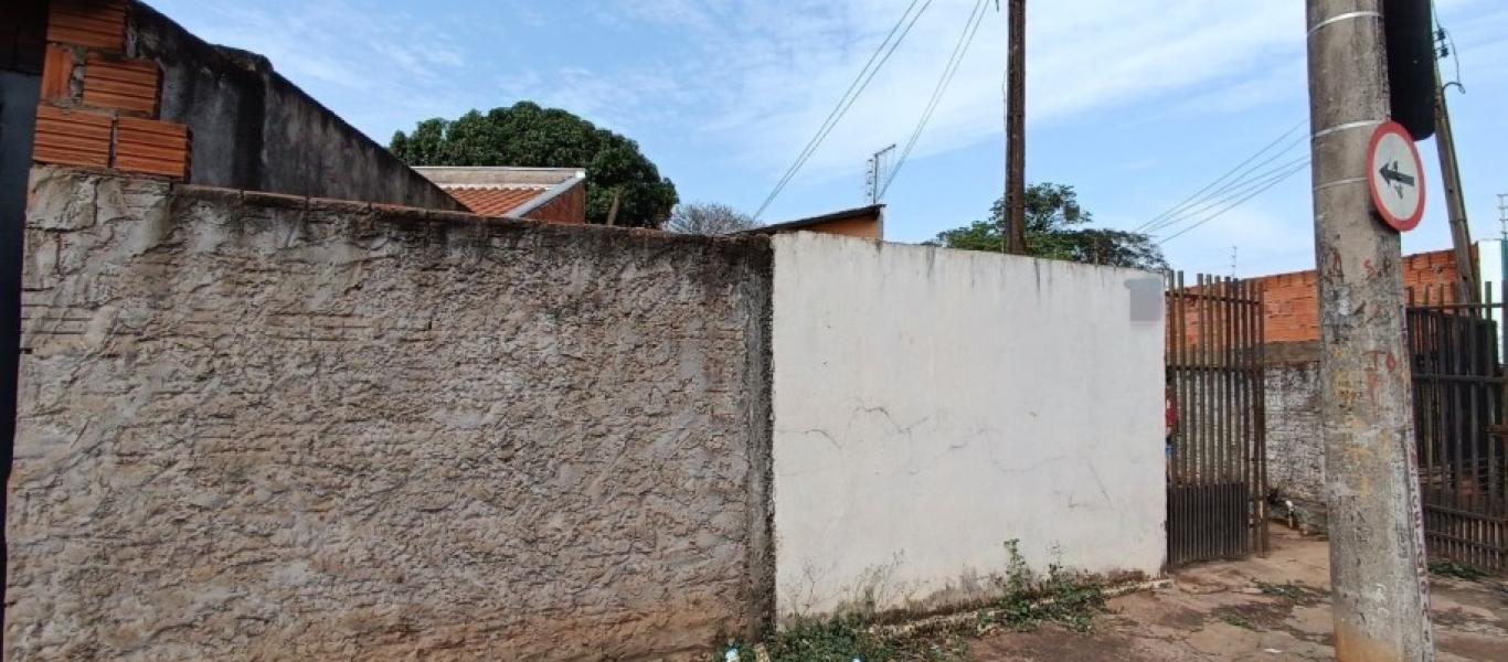 CASA NA Vila Ribeiro em Assis