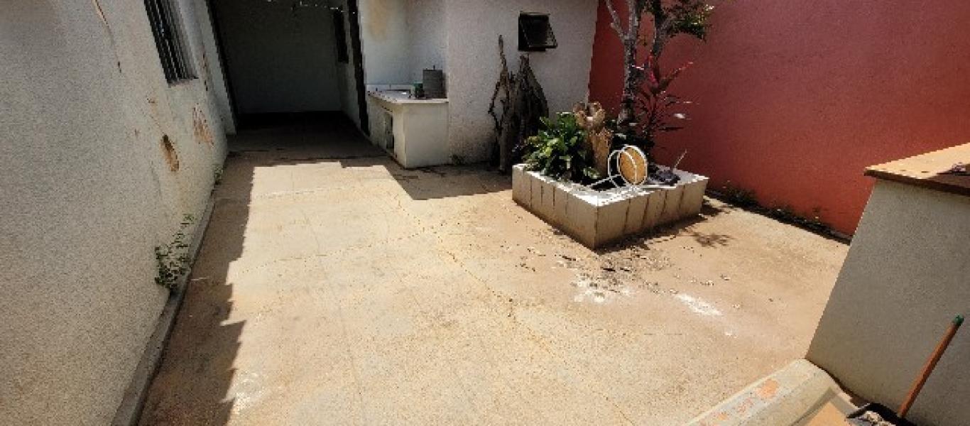CASA NO Jardim Paraná em Assis
