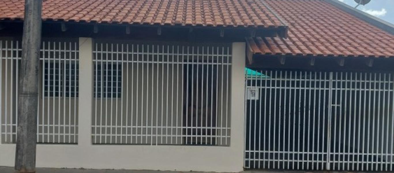 CASA NA Vila Ouro Verde em Assis