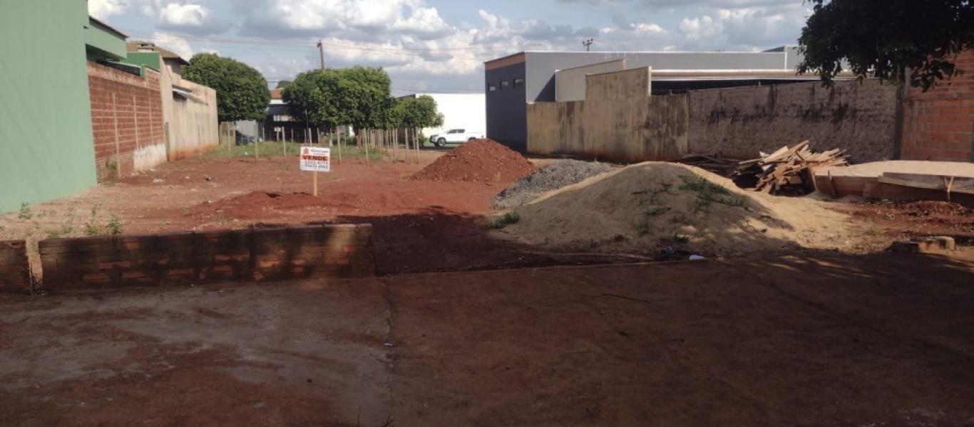 TERRENO NA VILA DOS PASSAROS em Tarumã