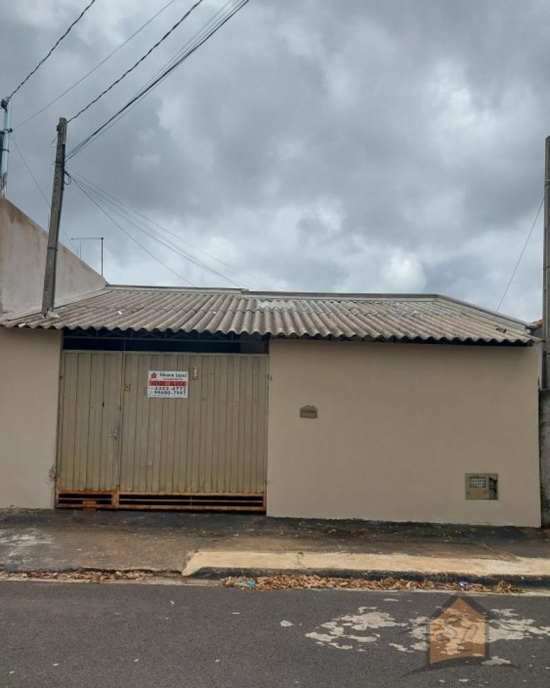 CASA NA COLINAS em Assis