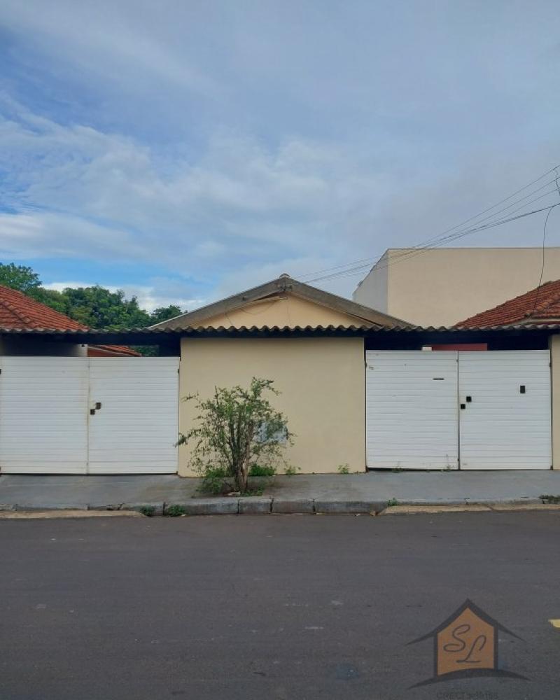 CASA NA Vila Nova Santana em Assis