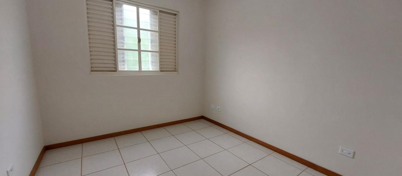 APARTAMENTO NA Vila Claudia em Assis