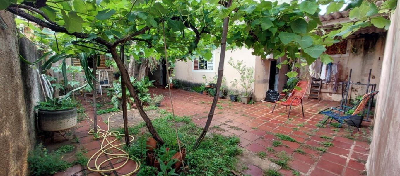 CASA NA Vila Ribeiro em Assis