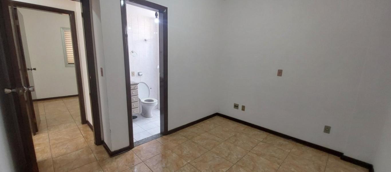 APARTAMENTO NA Centro em Assis