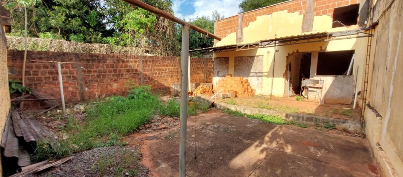 CASA NA Vila Ouro Verde em Assis