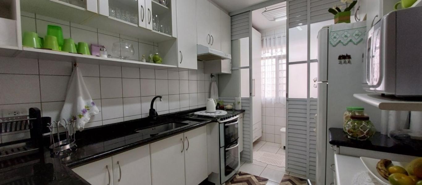 APARTAMENTO NO RESIDENCIAL PARQUE PINHEIROS em Assis