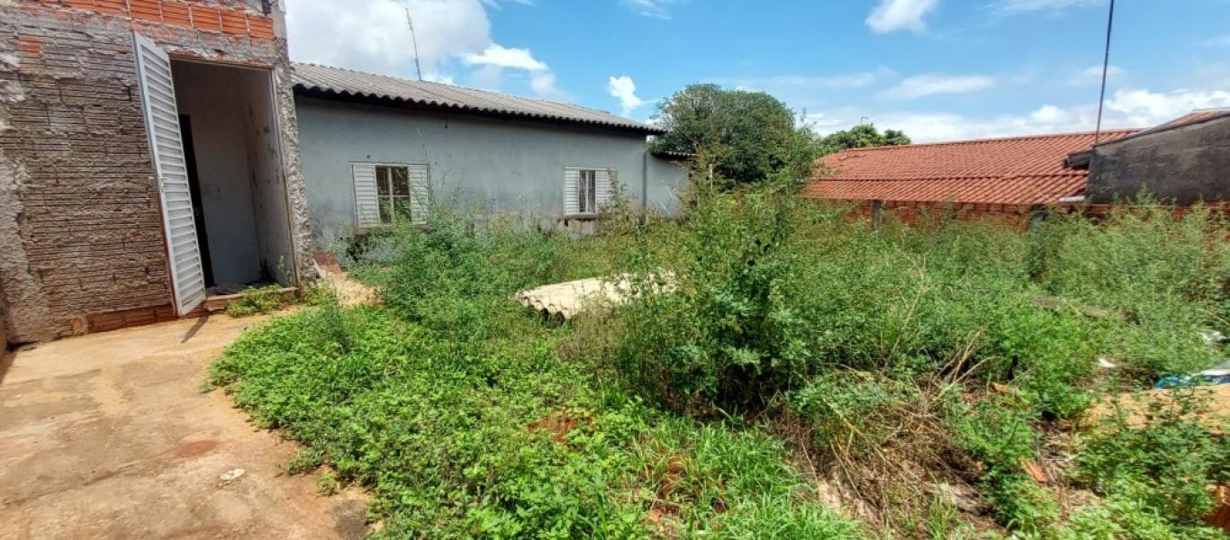 CASA NA VILA MARIALVES em Assis