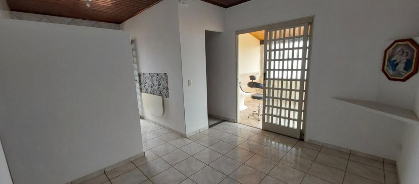 CASA NO Jardim Morumbi em Assis