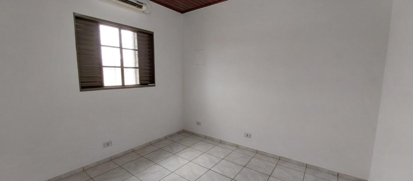 CASA NO Jardim Morumbi em Assis