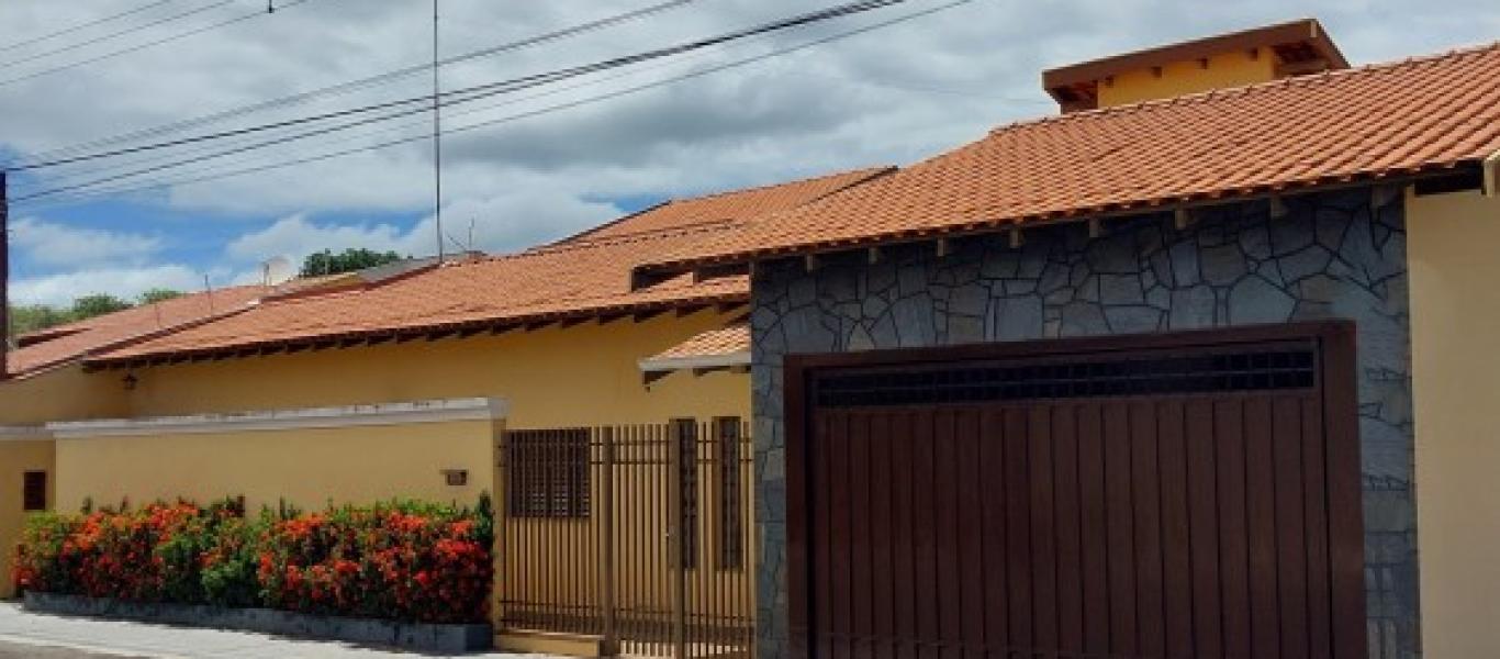 CASA NA Centro em Assis