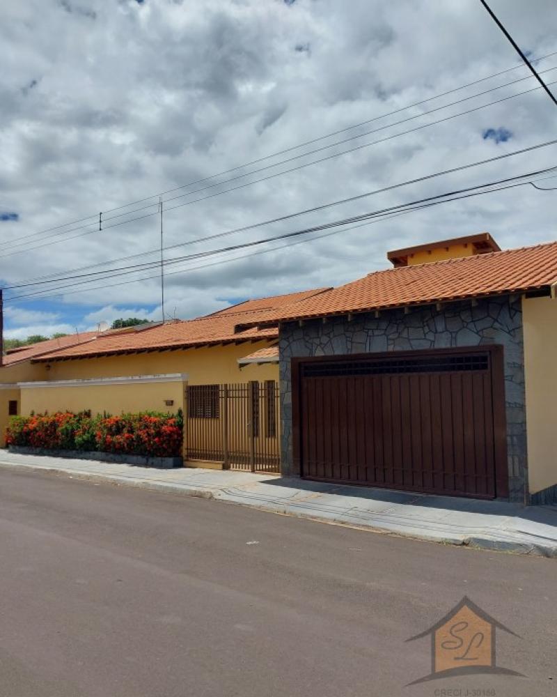 CASA NA Centro em Assis