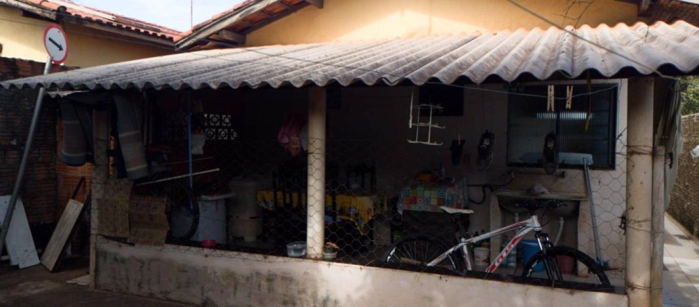 CASA NA  Colinas em Assis