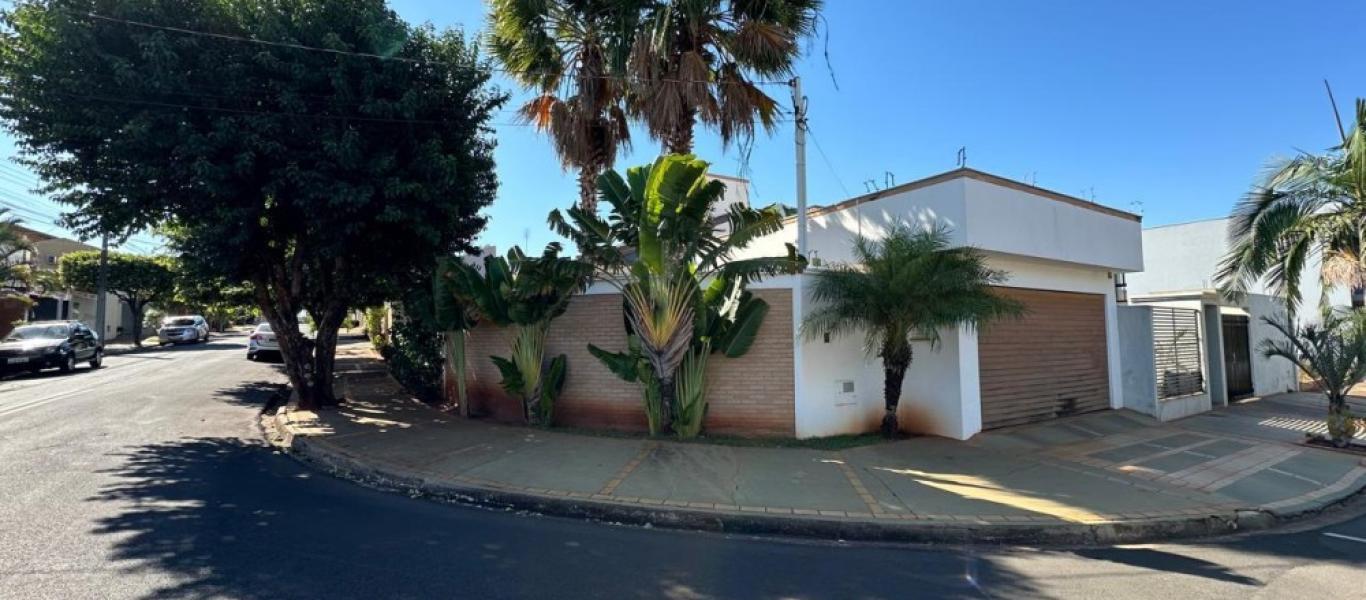 CASA NO Jardim Morumbi em Assis