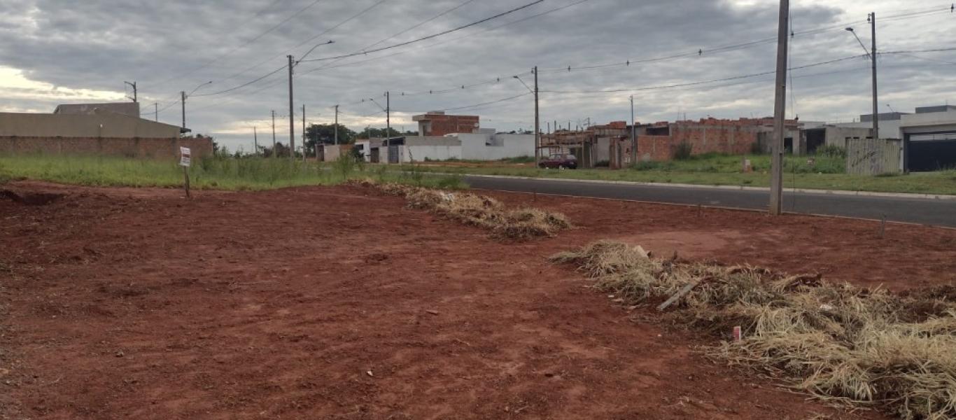 TERRENO NO RESIDENCIAL SOL NASCENTE em Assis