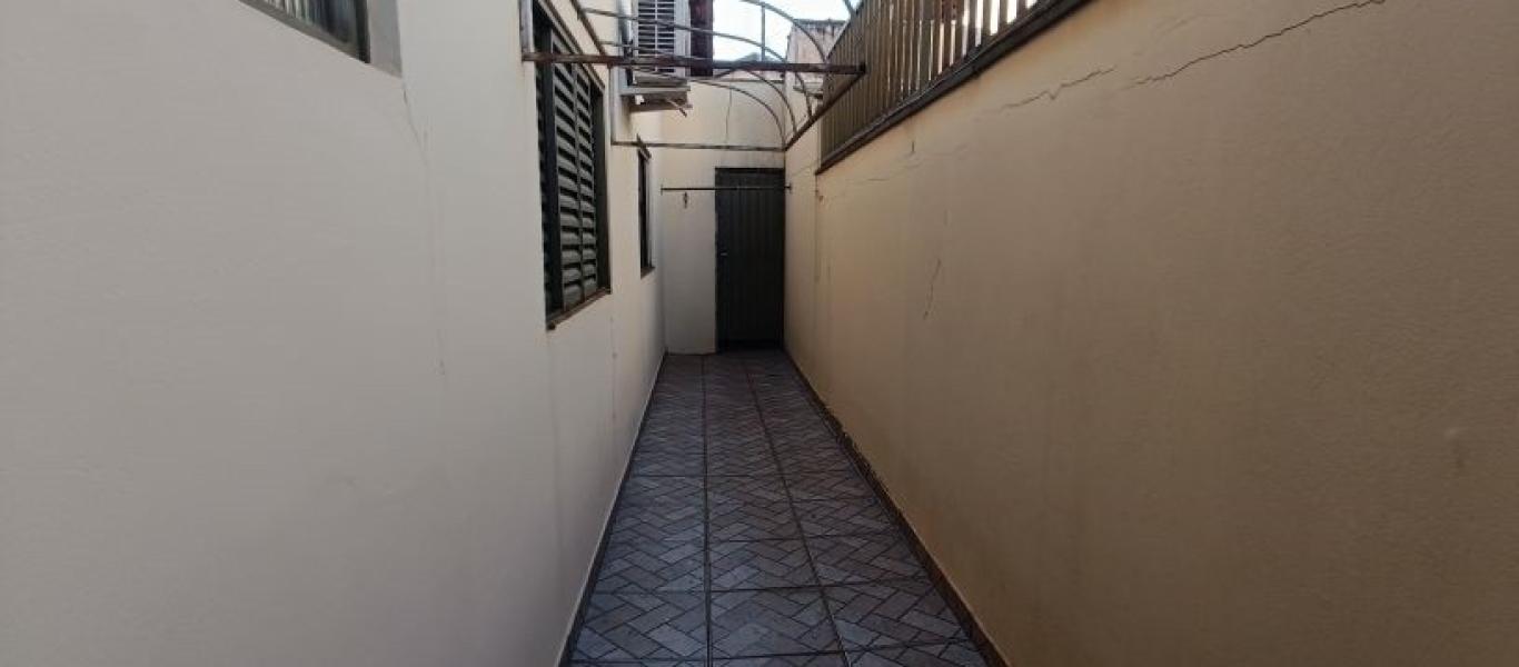 CASA NA VILA MARIALVES em Assis